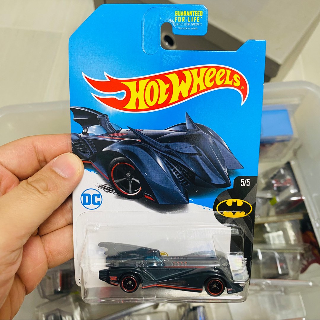 Hot Wheels Super Treasure Hunt Batman Batmobile STH 超級寶箱車 超寶 蝙蝠俠 蝙蝠車 興趣及遊戲 玩具 遊戲類 Carousell