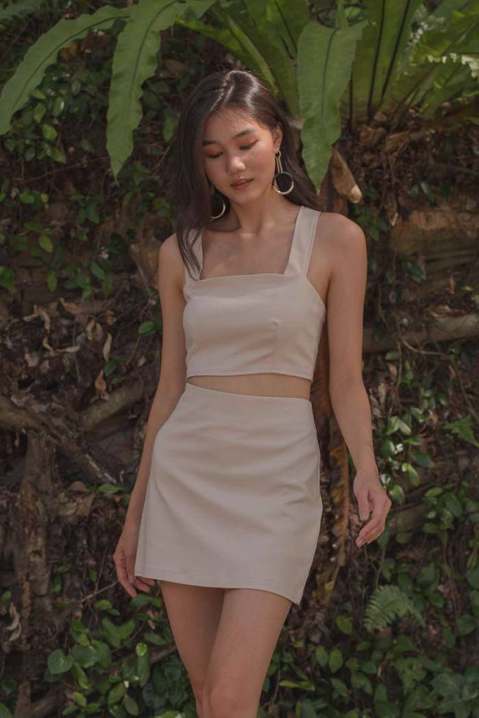 Diagonal Top In Nude Women S Fashion Tops Sleeveless On Carousell
