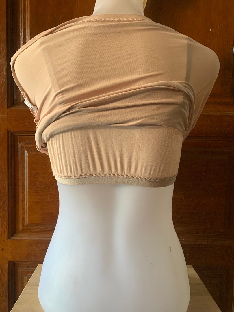 Tanktop Bra Uniqlo Airism Nude M Fesyen Wanita Pakaian Wanita Atasan