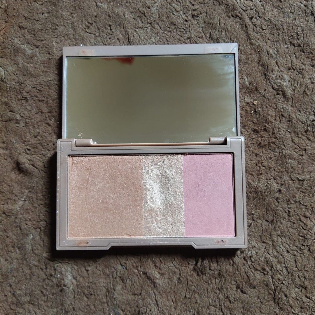 Naked Urban Decay Flushed Kesehatan Kecantikan Rias Wajah Di Carousell