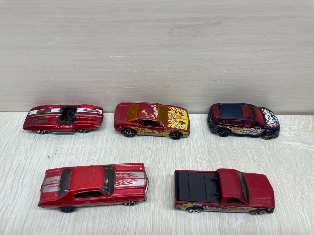 Hot Wheels 小賽車 小汽車 早期金屬小車 早期絕版小車 收藏小車 微型車 二手模型車 玩具車 10台合售價 興趣及遊戲 收藏品及紀念品 古董與其他收藏品在旋轉拍賣