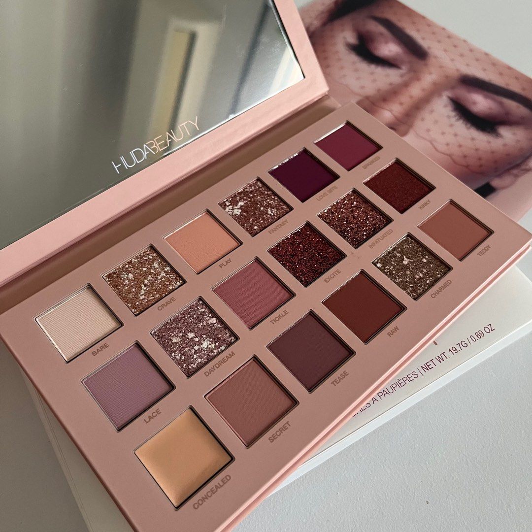 Huda Beauty Nude Eyeshadow Pallette Beauty Personal Care Face