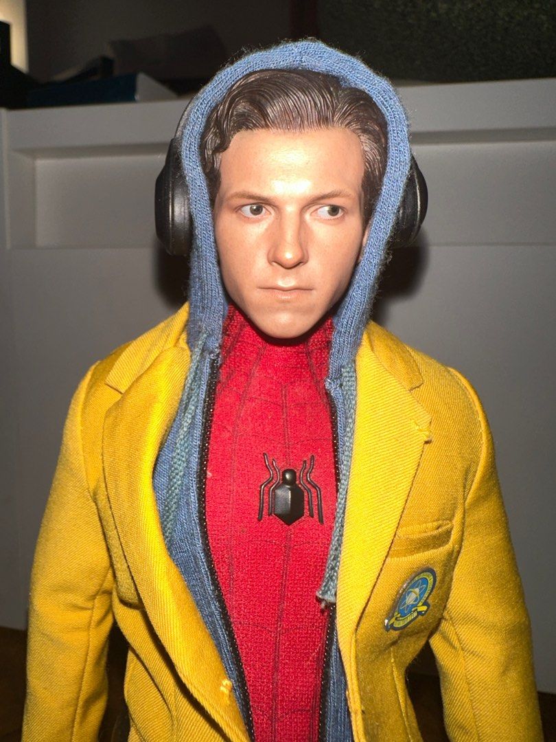 Hot Toys Mms Spider Man Homecoming Deluxe Scale Figure No Box Hobbies Toys