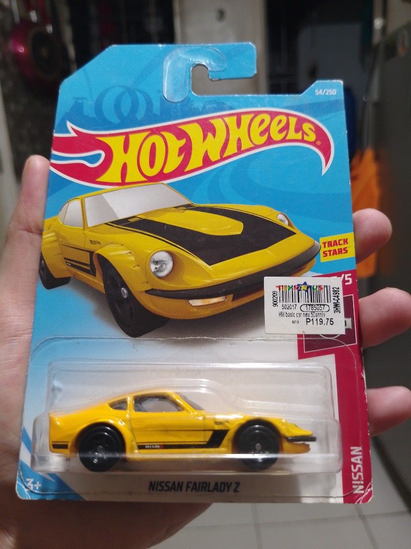 Hot Wheels Nissan Fairlady Z Hobbies Toys Toys Games On Carousell