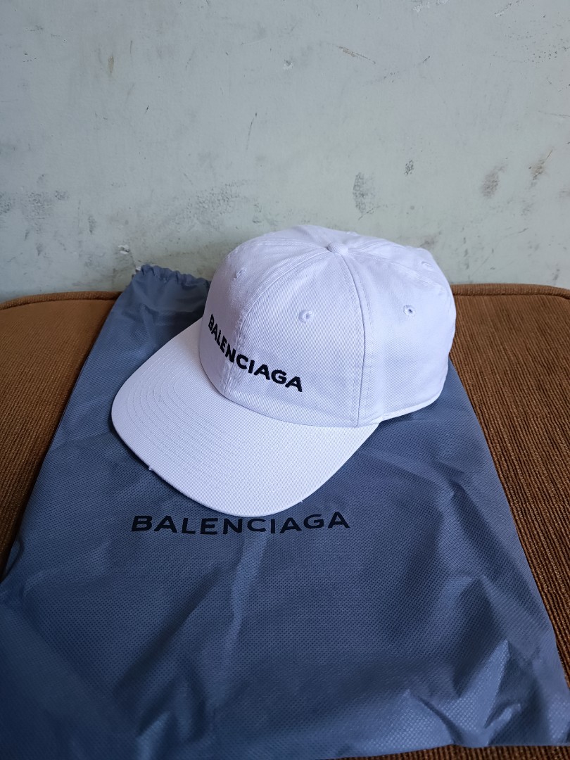 Balenciaga Fesyen Pria Aksesoris Topi Di Carousell