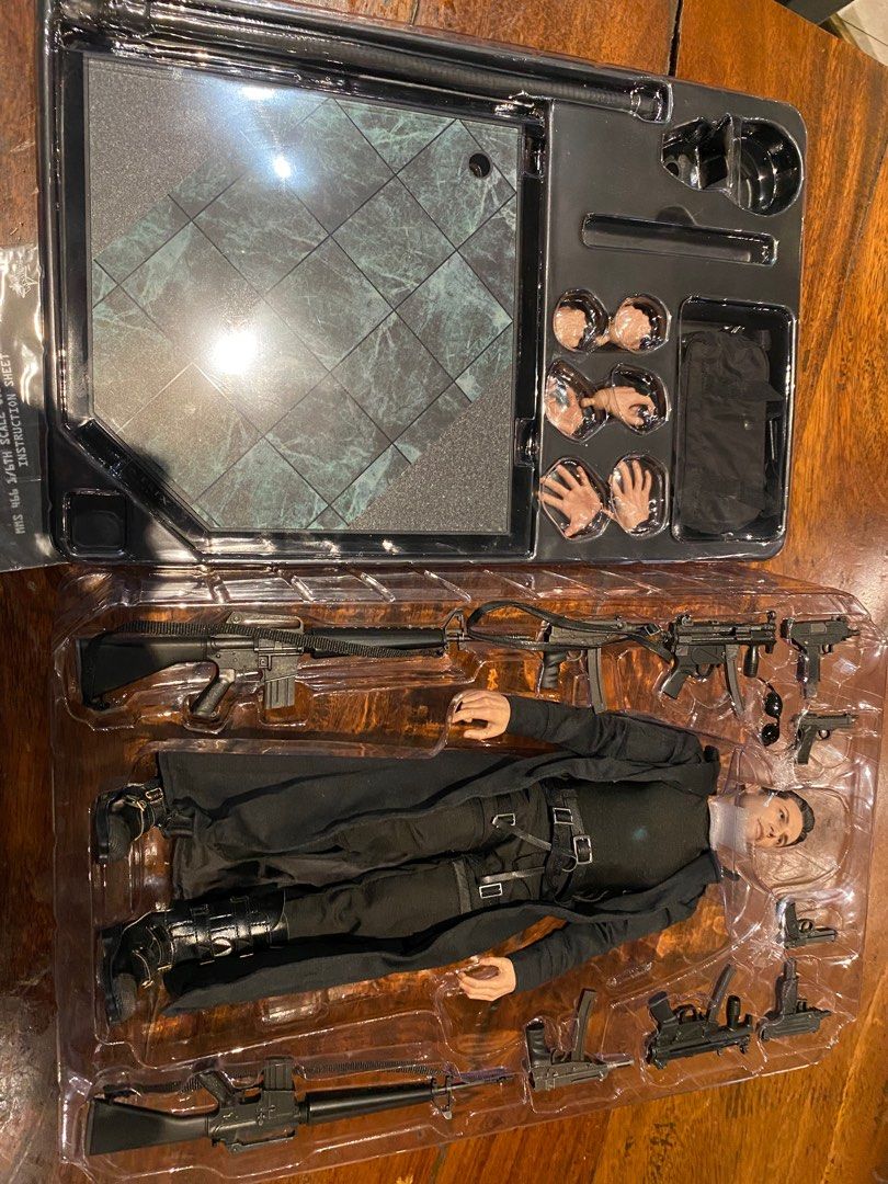 Hot Toys Matrix Neo Rare Hobbies Toys Toys Games On Carousell