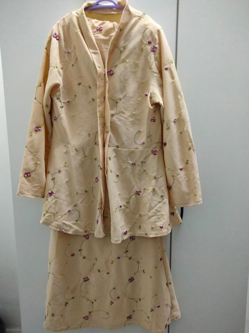 Nude Kebaya Peplum With Sulam Women S Fashion Muslimah Fashion Baju