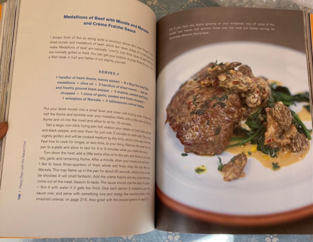 Jamie Oliver Happy Days with the Naked Chef 興趣及遊戲 書本 文具 雜誌及其他 Carousell