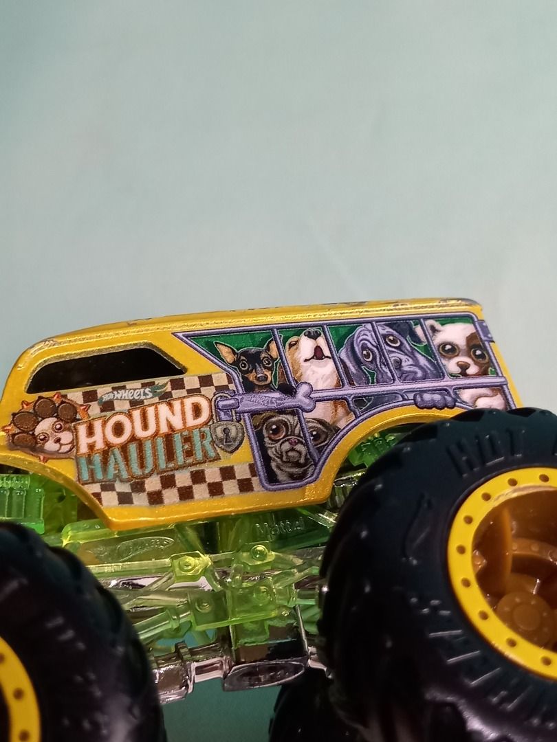 Hot Wheels Monster Truck Hound Hauler 1 64 On Carousell