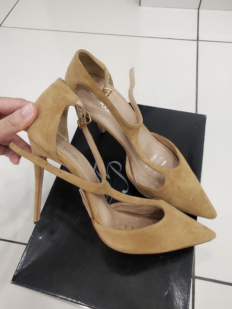 Nude Heels Women S Fashion Footwear Heels On Carousell