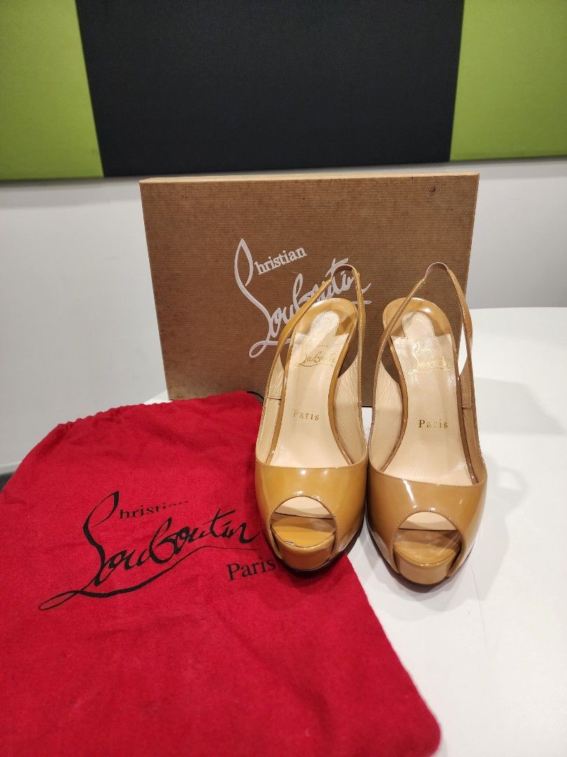 Christian Louboutin Prive Patent Calf Nude Fesyen Wanita