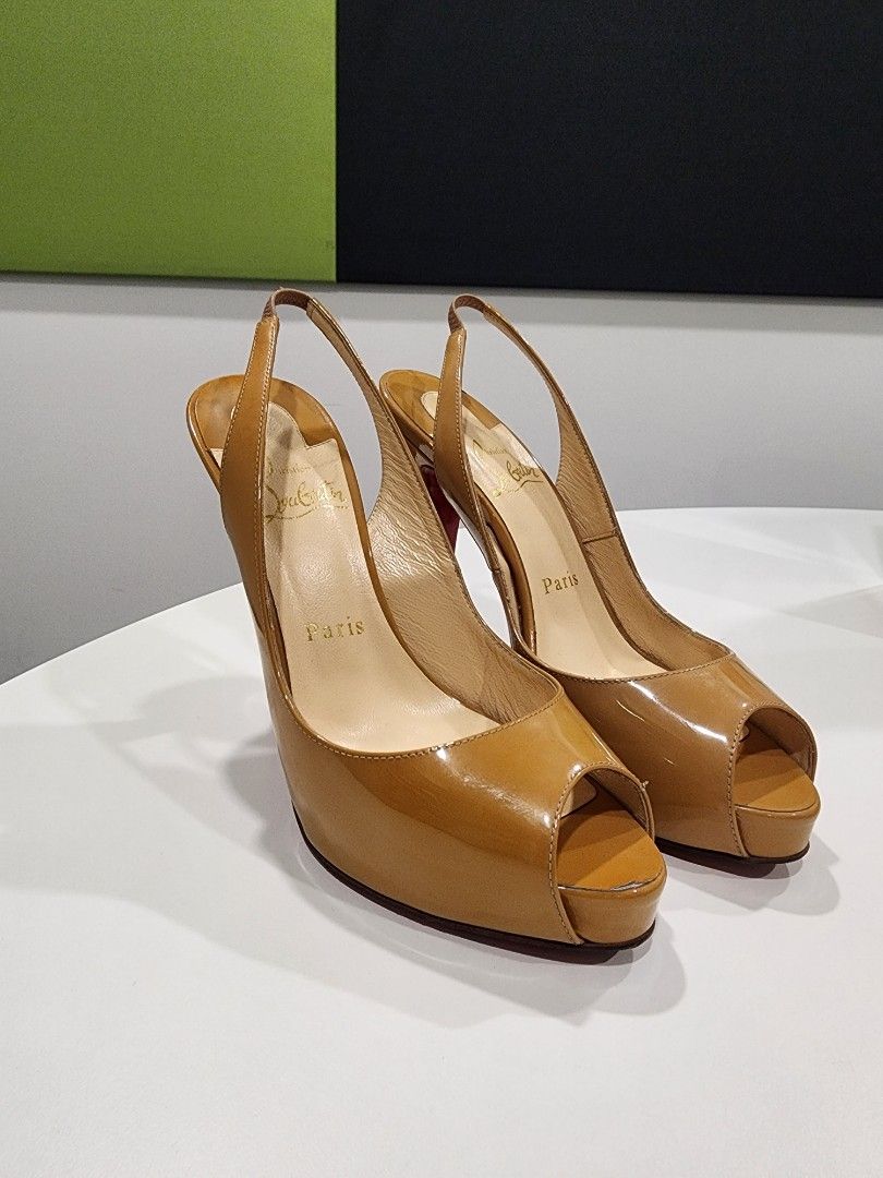 Christian Louboutin Prive Patent Calf Nude Fesyen Wanita