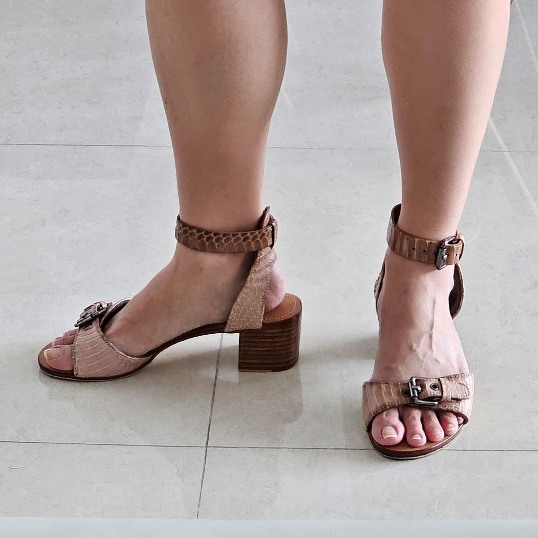 Nude Leather Tui Collection Sandals Women S Fashion Footwear Sandals On Carousell