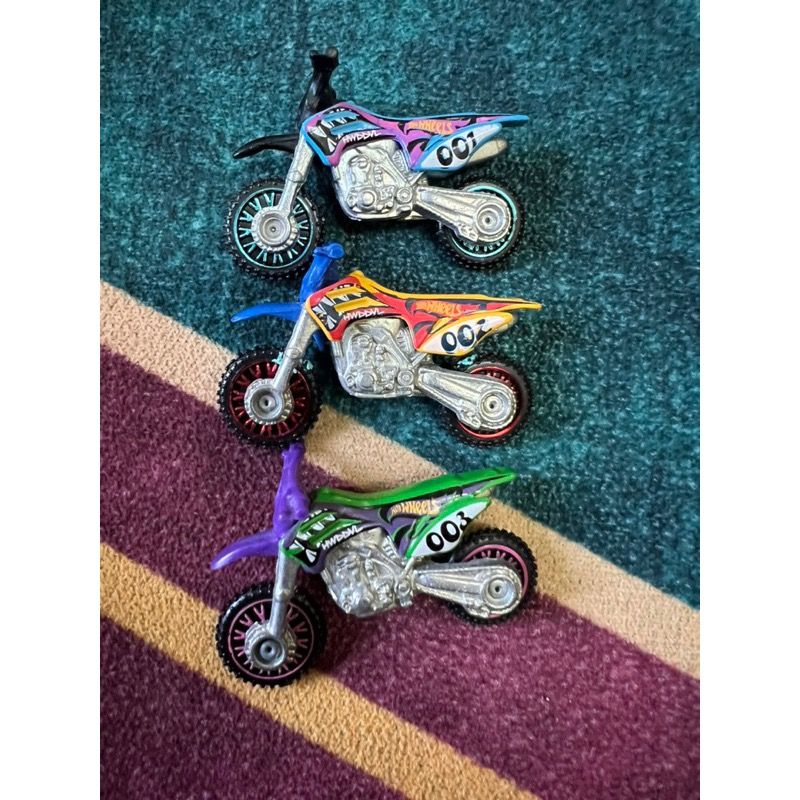 HOT WHEELS HW450F MOTORCROSS DIRT BIKE Hobbies Toys Toys Games On Carousell