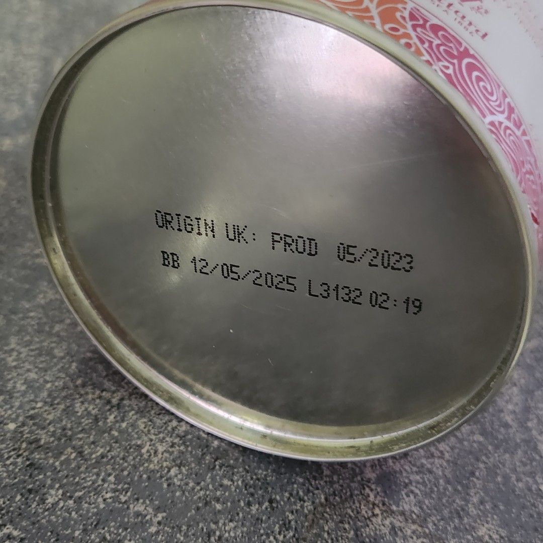 Whittard Raspberry Ripple Flavour White Hot Chocolate G Food Drinks Beverages On Carousell