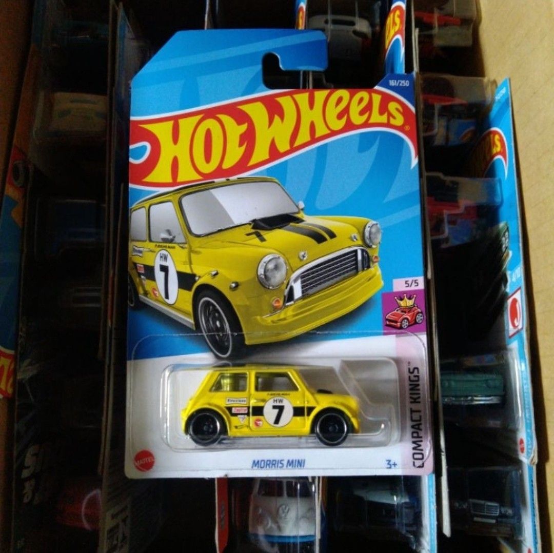 Hot Wheels Morris Mini Toys Collectibles Mainan Di Carousell