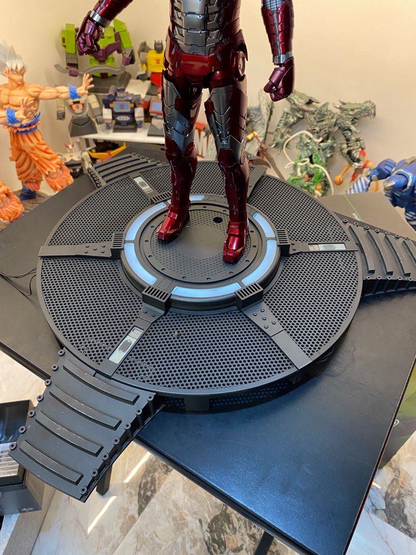 Hot Toys IRONMAN BASE DIORAMA 1 6Scale Hobbies Toys Toys Games On Carousell