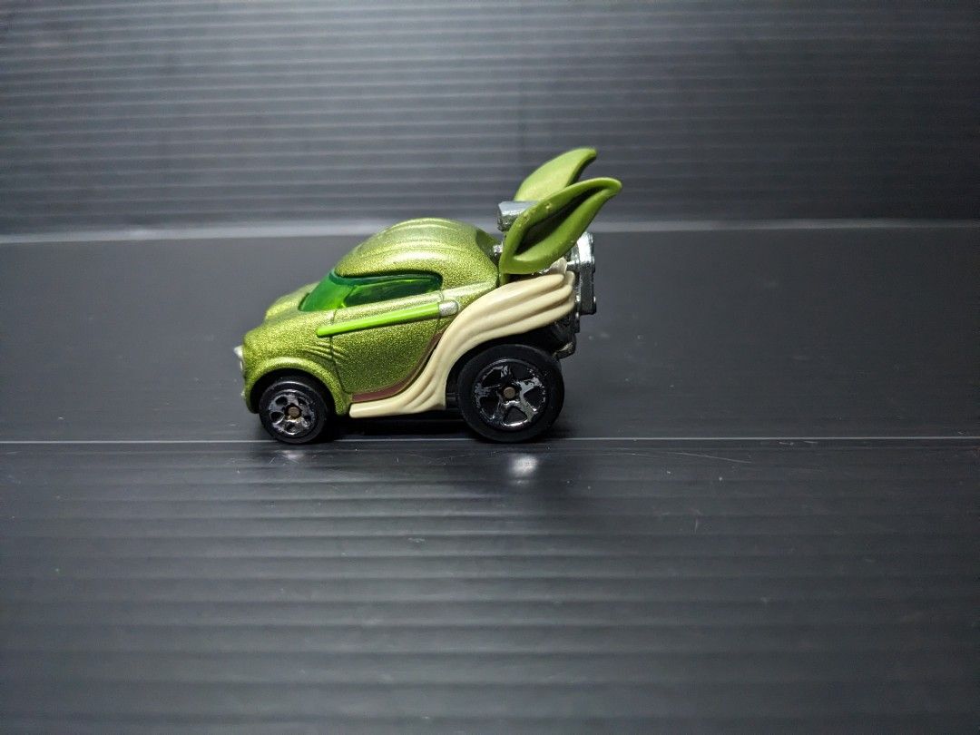 HOT WHEELS YODA STAR WARS TOY CAR LOOSE 2014 LIMITED EDITION Hobbies Toys Collectibles