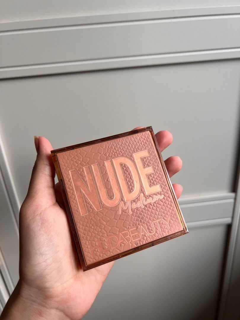 Huda Beauty Medium Nude Obsession Beauty Personal Care Face Makeup