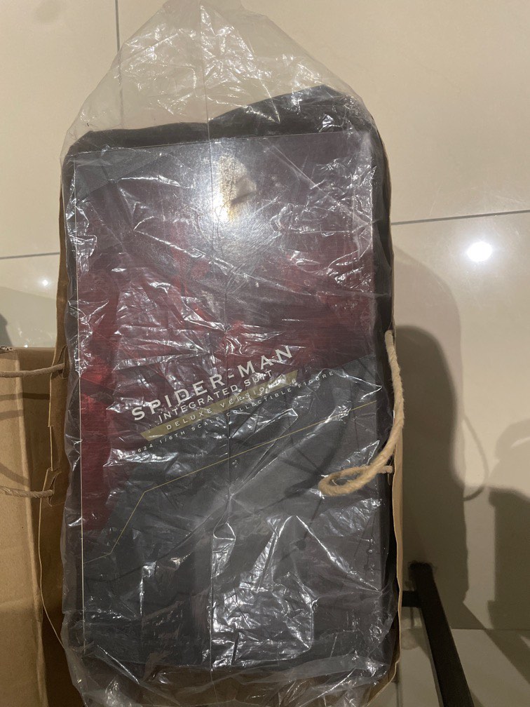 Hot Toys Spiderman Integrated Suit Deluxe Version Far From Home Hobbies Toys Toys Games On