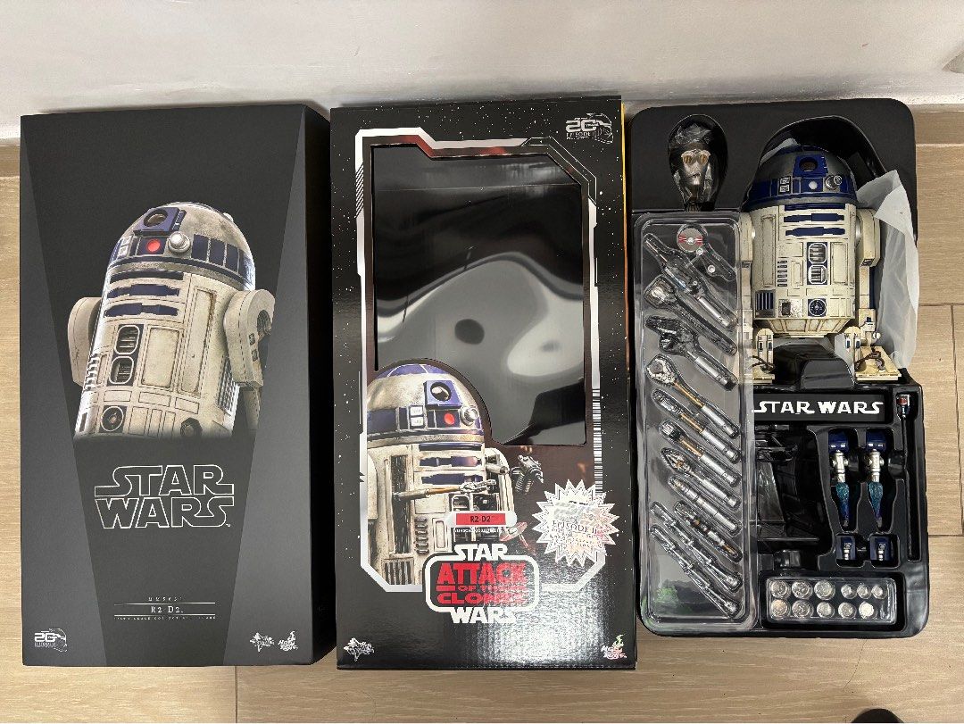 二手新淨齊件有盒 Hottoys hot toys Star Wars 星球大戰 mms651 R2 R2 D2 興趣及遊戲 玩具 遊戲類 Carousell