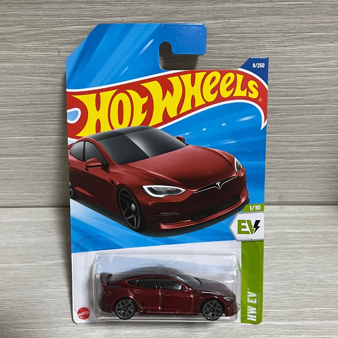 Hot Wheels Hotwheels HW EV TESLA MODEL S PLAID red 興趣及遊戲 玩具 遊戲類 Carousell
