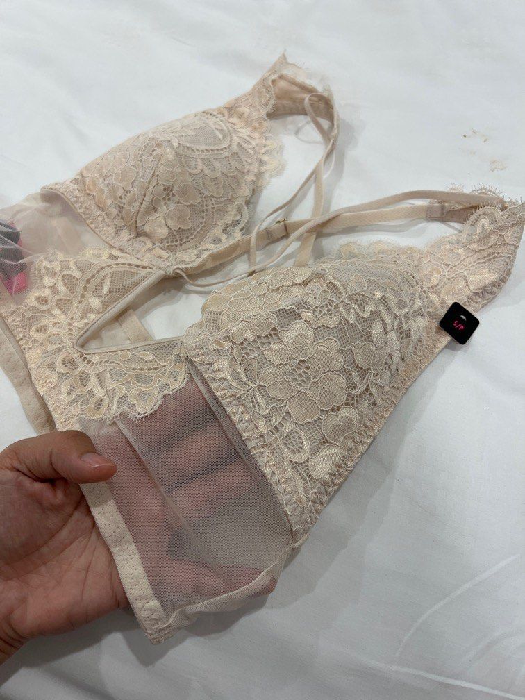 La Senza Nude Laced Lingerie Bra Non Wired Women S Fashion Muslimah