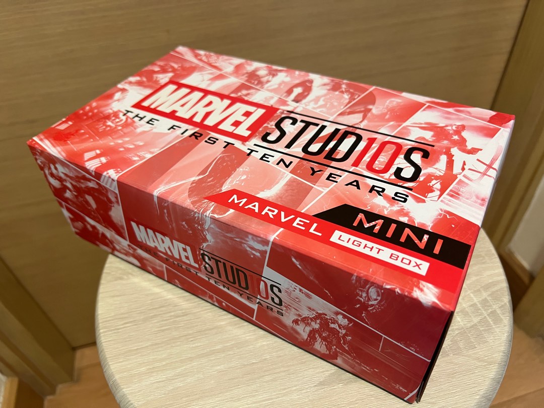 Hot Toys Marvel Studios First 10 Years 10th Anniversary Mini Light Red 興趣及遊戲 玩具 遊戲類