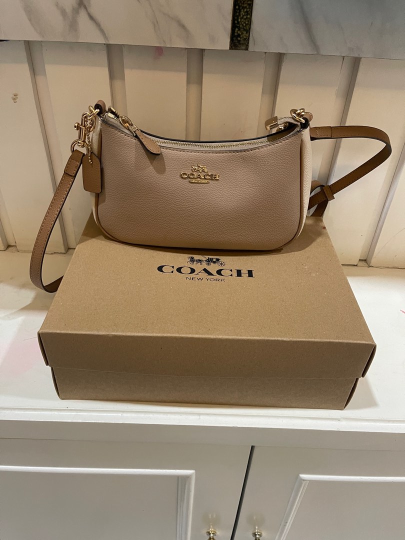 Coach Warna Nude Barang Mewah Tas Dompet Di Carousell