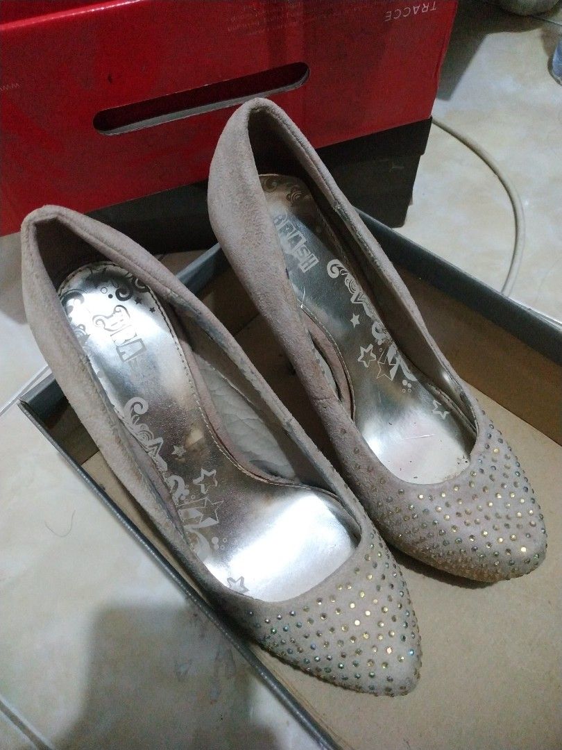 Heels Brash Nude Fesyen Wanita Sepatu Di Carousell