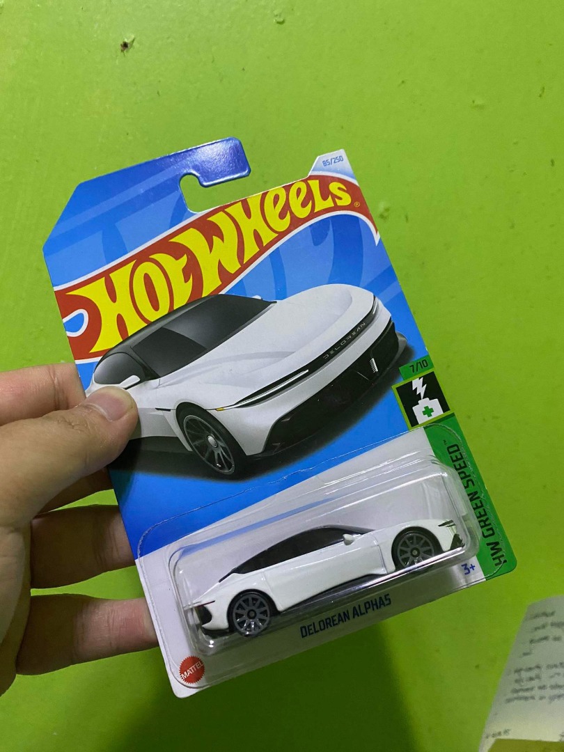 Hot Wheels Delorean Alpha5 Hobbies Toys Toys Games On Carousell