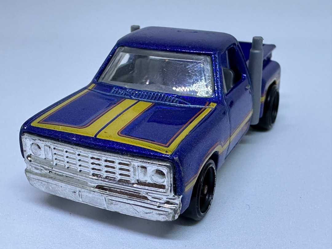 Hot Wheels Dodge Li Red Express Truck Hobbies Toys Toys Games On Carousell