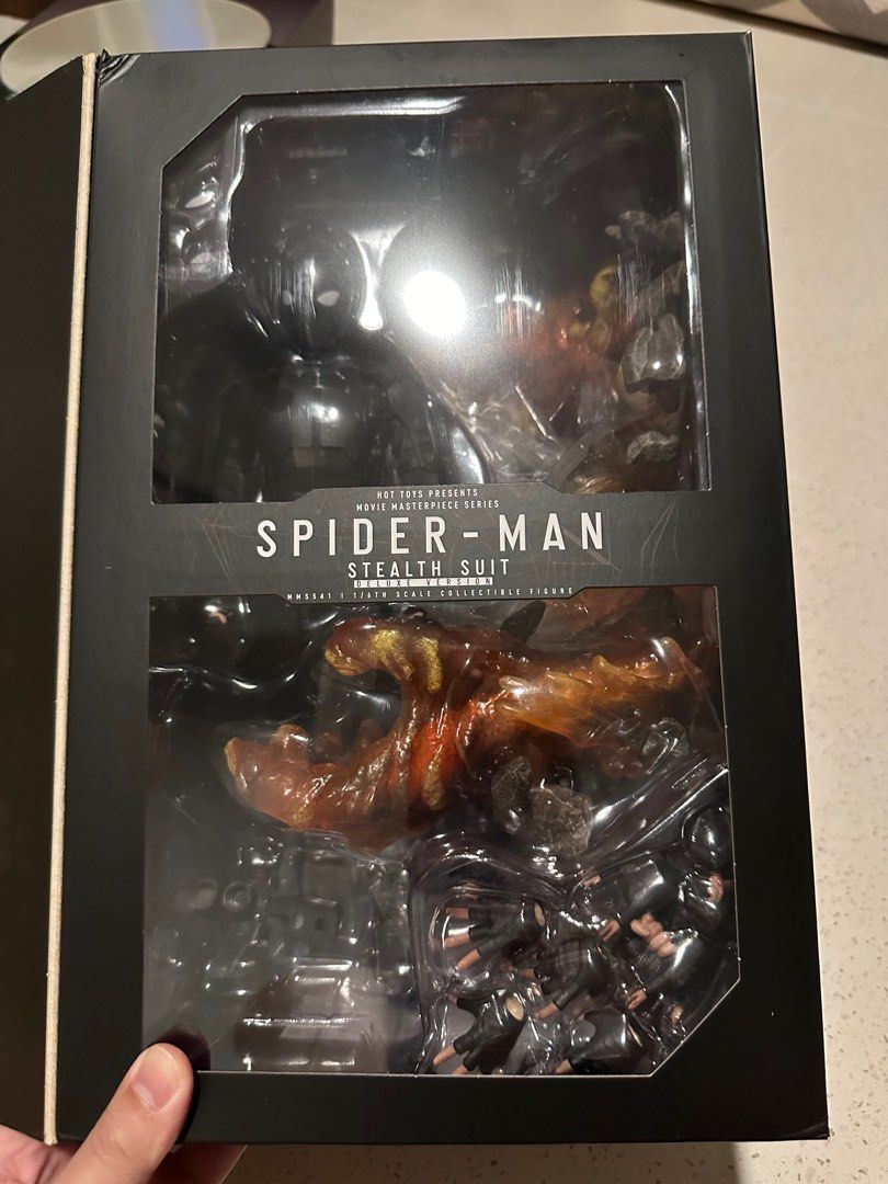 Hot Toys MMS541 MMS542 Bundle Spider Man Far From Home 1 6th Scale Spider Man Stealth