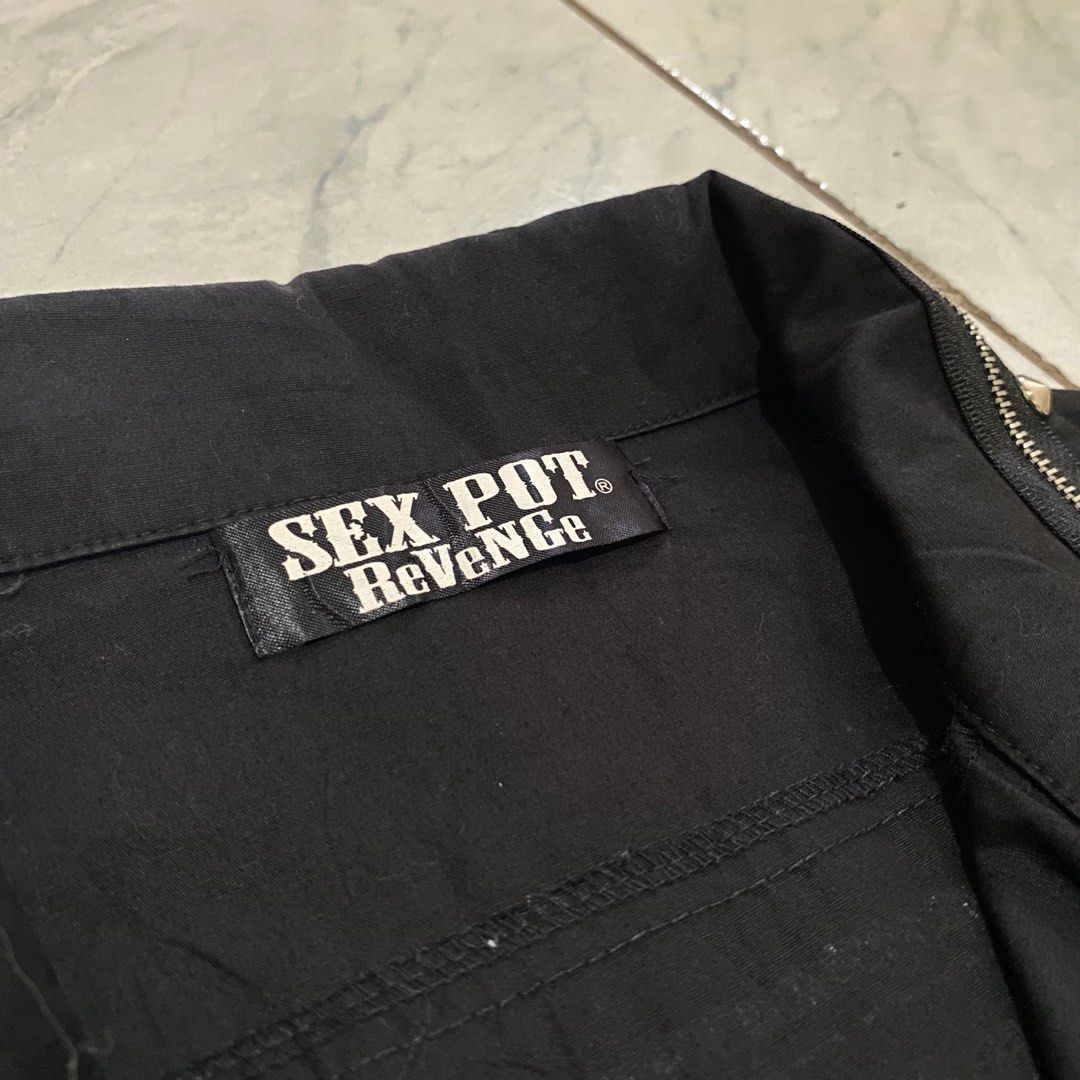 Sex Pot Revenge Bondage Shirt Fesyen Pria Pakaian Atasan Di Carousell