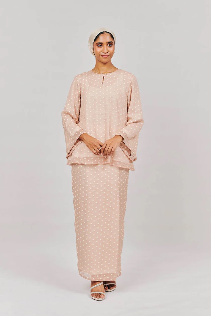 Saoi Kurung Kedah In Embun Pagi Nude Women S Fashion Muslimah Fashion