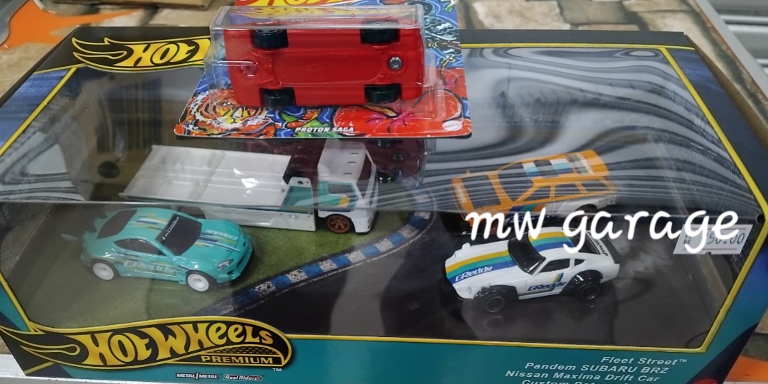 Hot Wheels Box Set Greedy Nissan Subaru Hobbies Toys Toys Games On Carousell