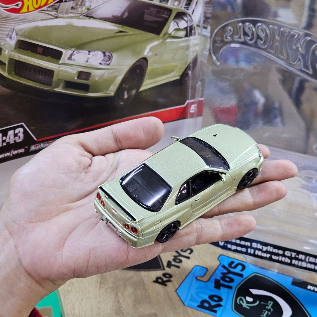 Hot Wheels Premium Nissan Skyline Gt R R With Nismo Part Scale