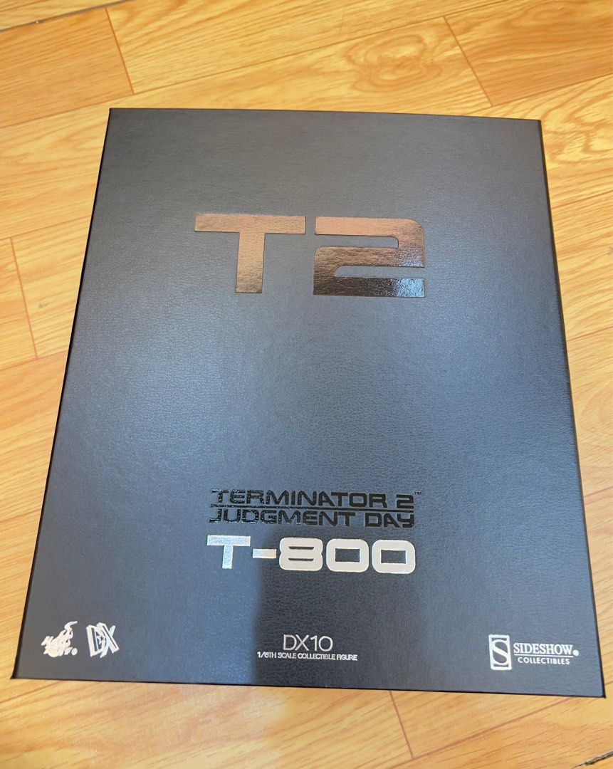 模型 Hot Toys DX 魔鬼終結者 阿諾 T Terminator 書籍休閒與玩具 玩具公仔桌遊在旋轉拍賣