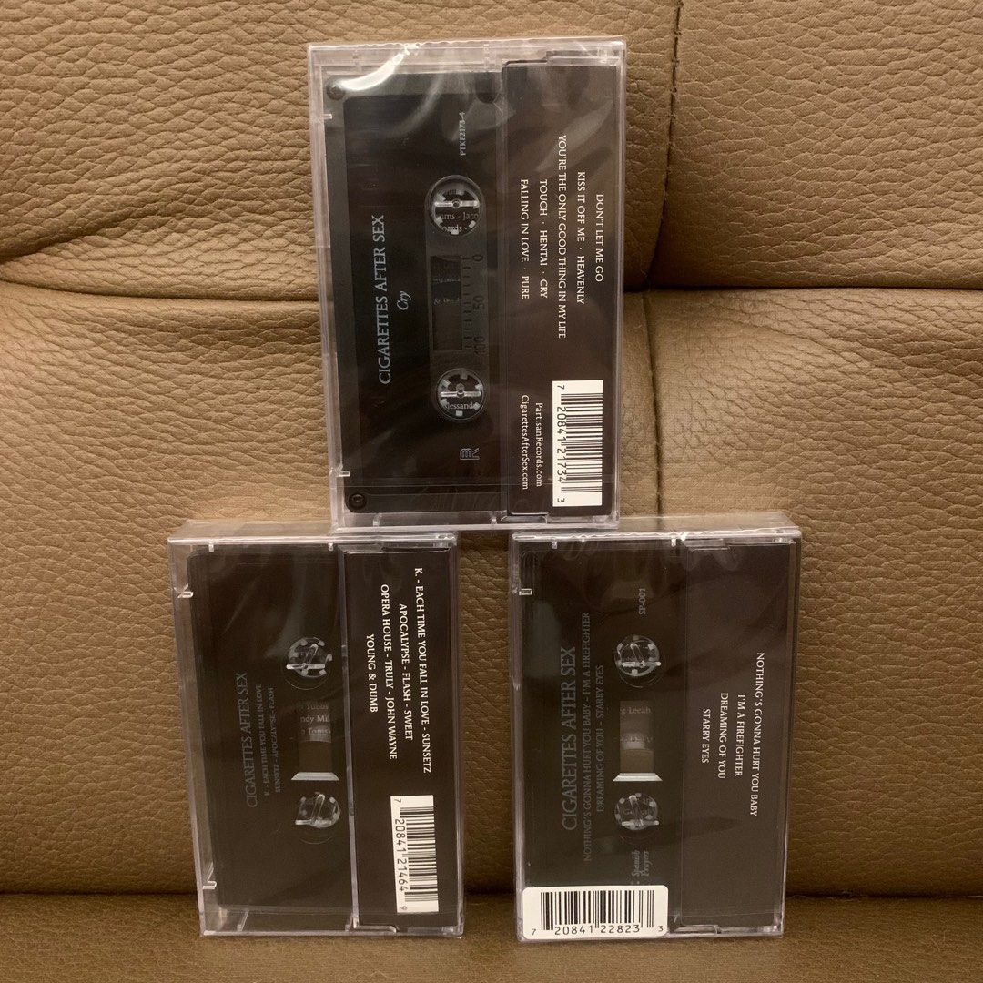 全新 款 Cassette Cigarettes After Sex I Cry 錄音帶 Tape 興趣及遊戲 音樂樂器 配件 音樂與媒體 CD 及 DVD