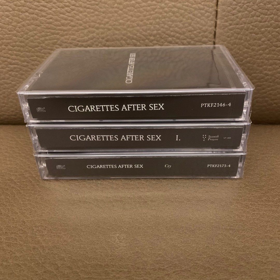 全新 款 Cassette Cigarettes After Sex I Cry 錄音帶 Tape 興趣及遊戲 音樂樂器 配件 音樂與媒體 CD 及 DVD