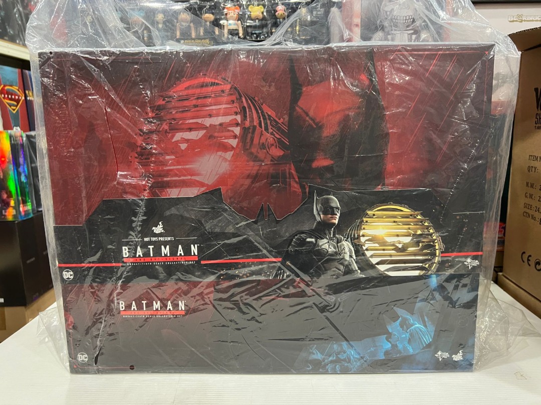 Hot Toys Mms The Batman Batman And Bat Signal Th Scale Collectible Set Hobbies Toys