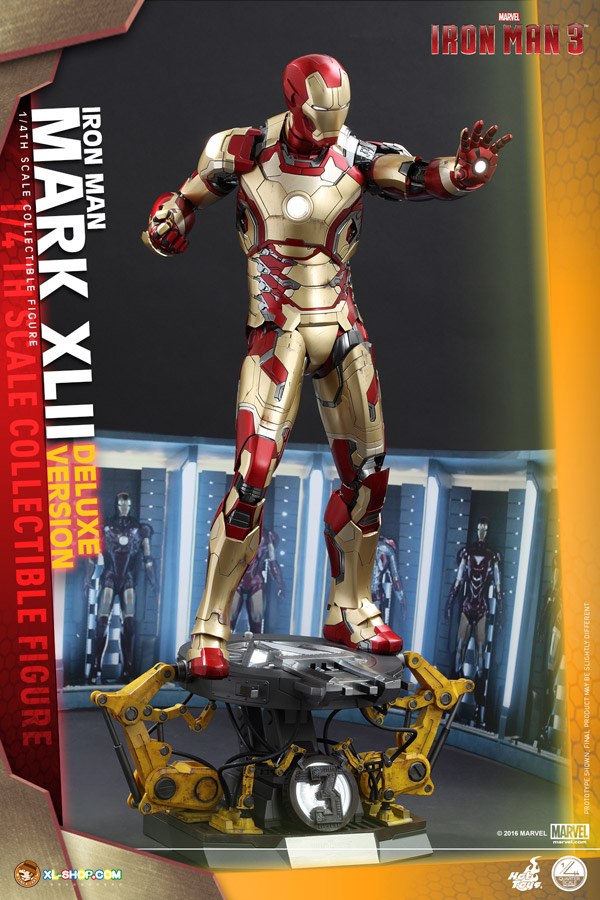Hot Toys QS008 Iron Man 3 1 4th Scale Mark XLII Collectible Figure Deluxe Version