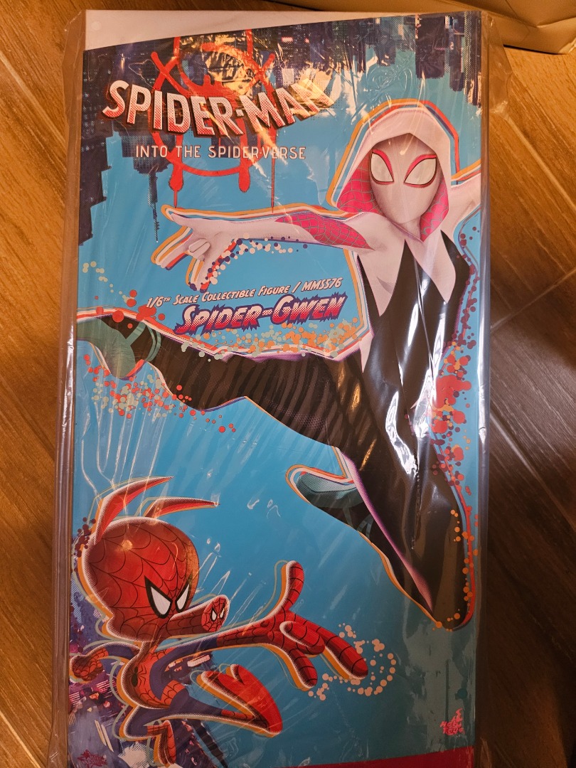 Hot Toys Spider Man Into the Spider Verse Spider Gwen MMS576 興趣及遊戲 玩具 遊戲類 Carousell