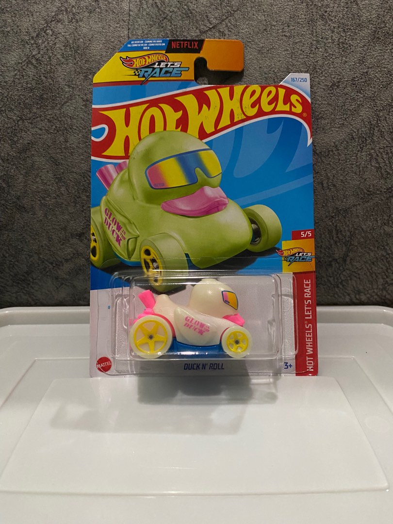 Hot Wheels Duck N Roll Glow In The Dark Hobbies Toys Toys Games On Carousell