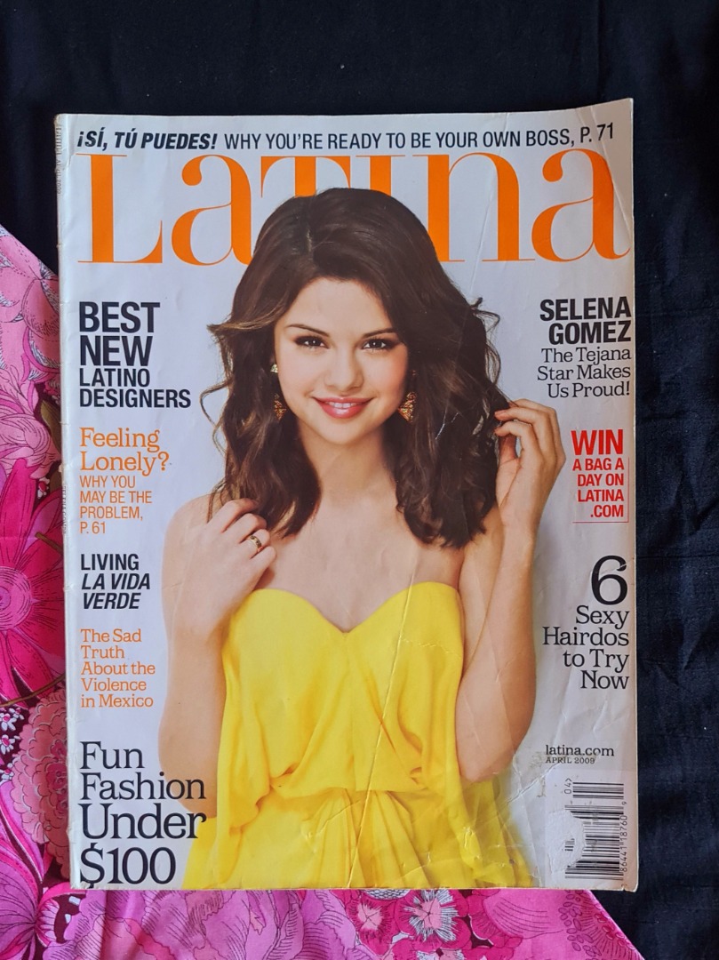 LATINA MAGAZINE SELENA GOMEZ COVER PINK MAGAZINE BUNDLE Hobbies Toys Books Magazines