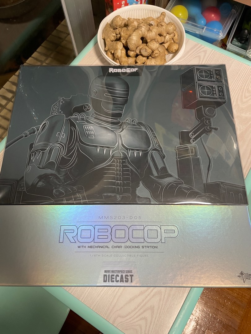 二手 成 新 機械維修椅 Mechanical Chair 連啡盒 注沒有 鐵甲威龍 robocop 機器戰警 人偶hottoys hot toys 吋 Figure