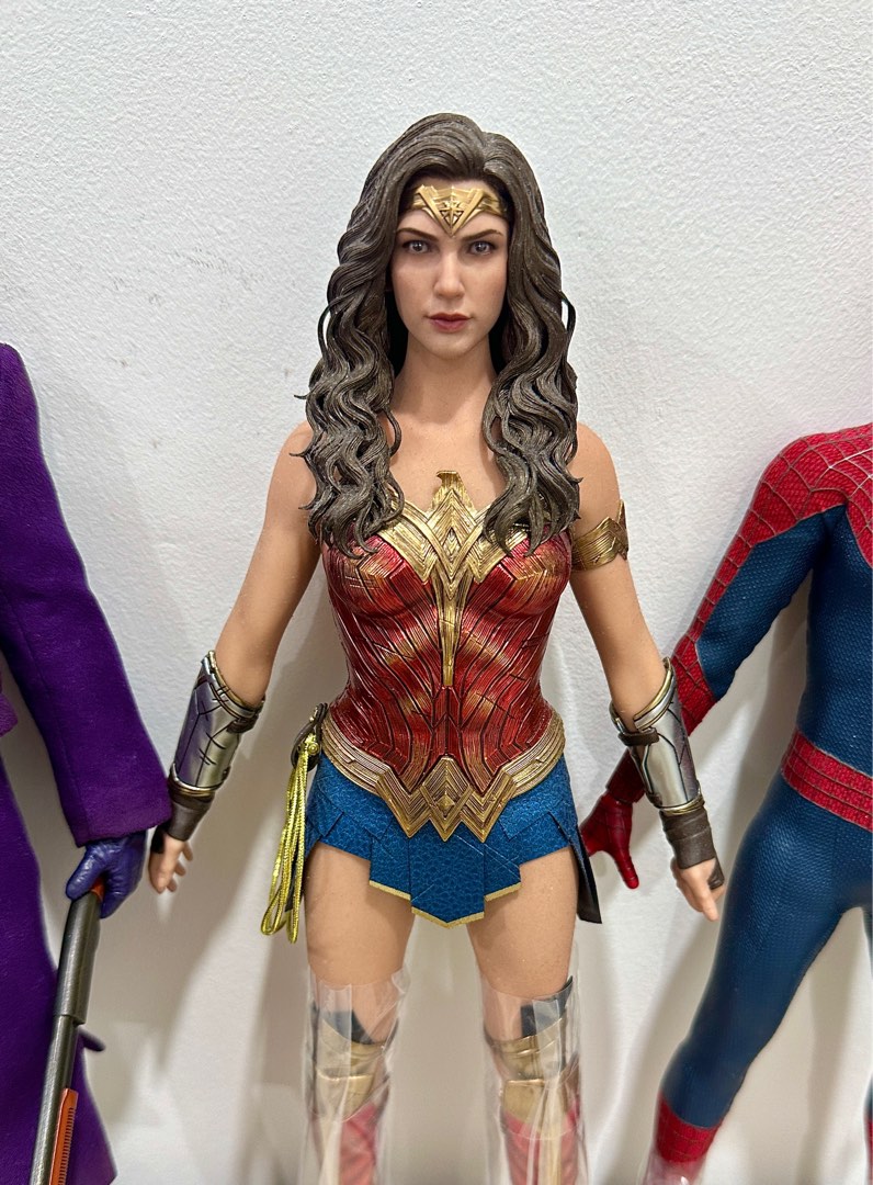 Hot Toys Wonder Woman Ww Hobbies Toys Toys Games On Carousell