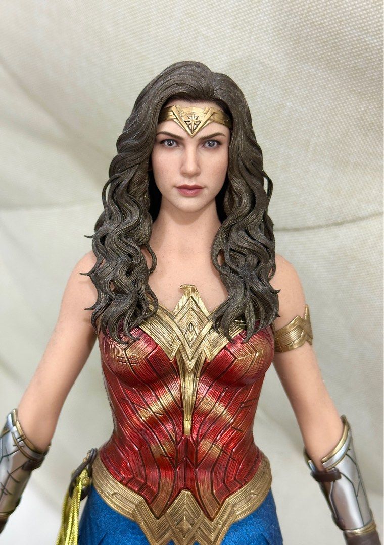Hot Toys Wonder Woman Ww Hobbies Toys Toys Games On Carousell
