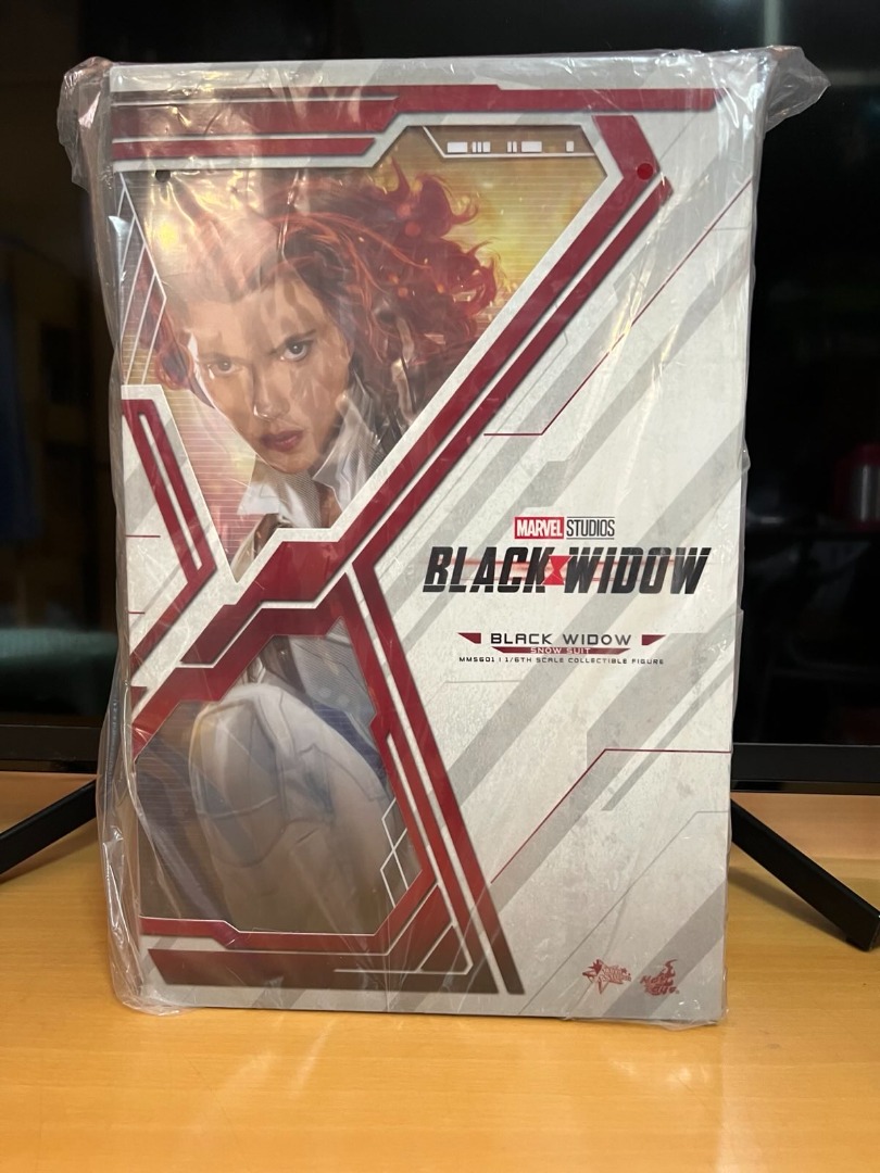 全新未開 Hottoys Hot Toys MMS601 Black Widow Snow Suit Version Marvel Avengers 黑寡婦 興趣及遊戲 玩具 遊戲類
