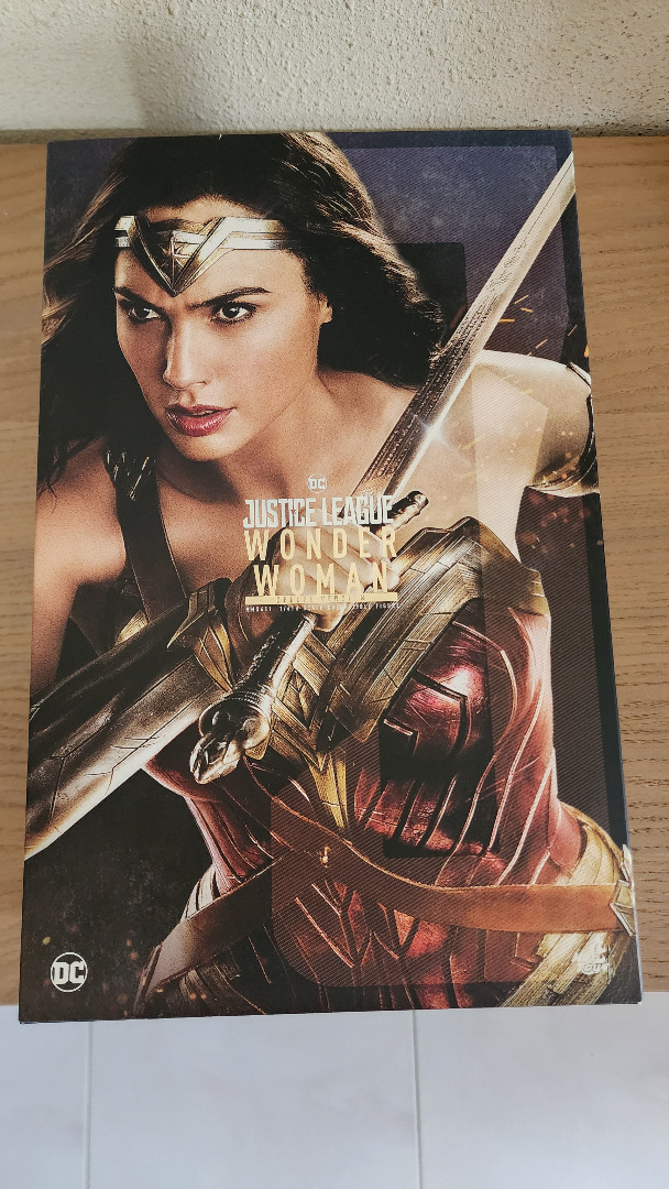Hot Toys Justice League Wonder Woman Deluxe MMS Hobbies Toys Toys Games On Carousell